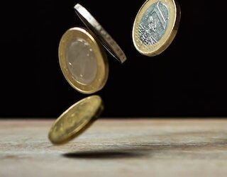 Het gerinkel van geld in de geldtelmachine….